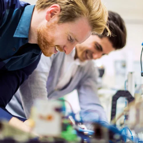 Ingeniører og spesialister